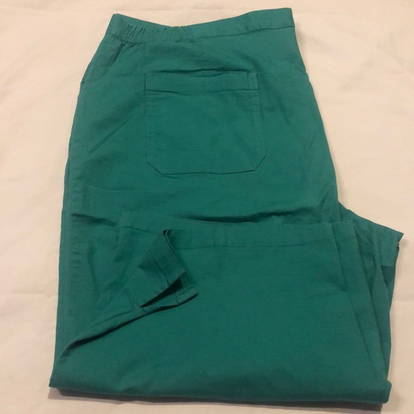 Ruby Rd Green Capri - Picture 5 of 7